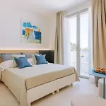 Miramare Blue 호텔 토레 산타 사비나